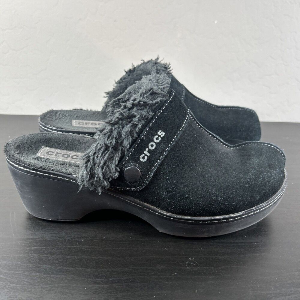 Crocs Cobbler Women's Shoes Size 8.5 Shoes Black Suede Fur Lined Comfort Clogs